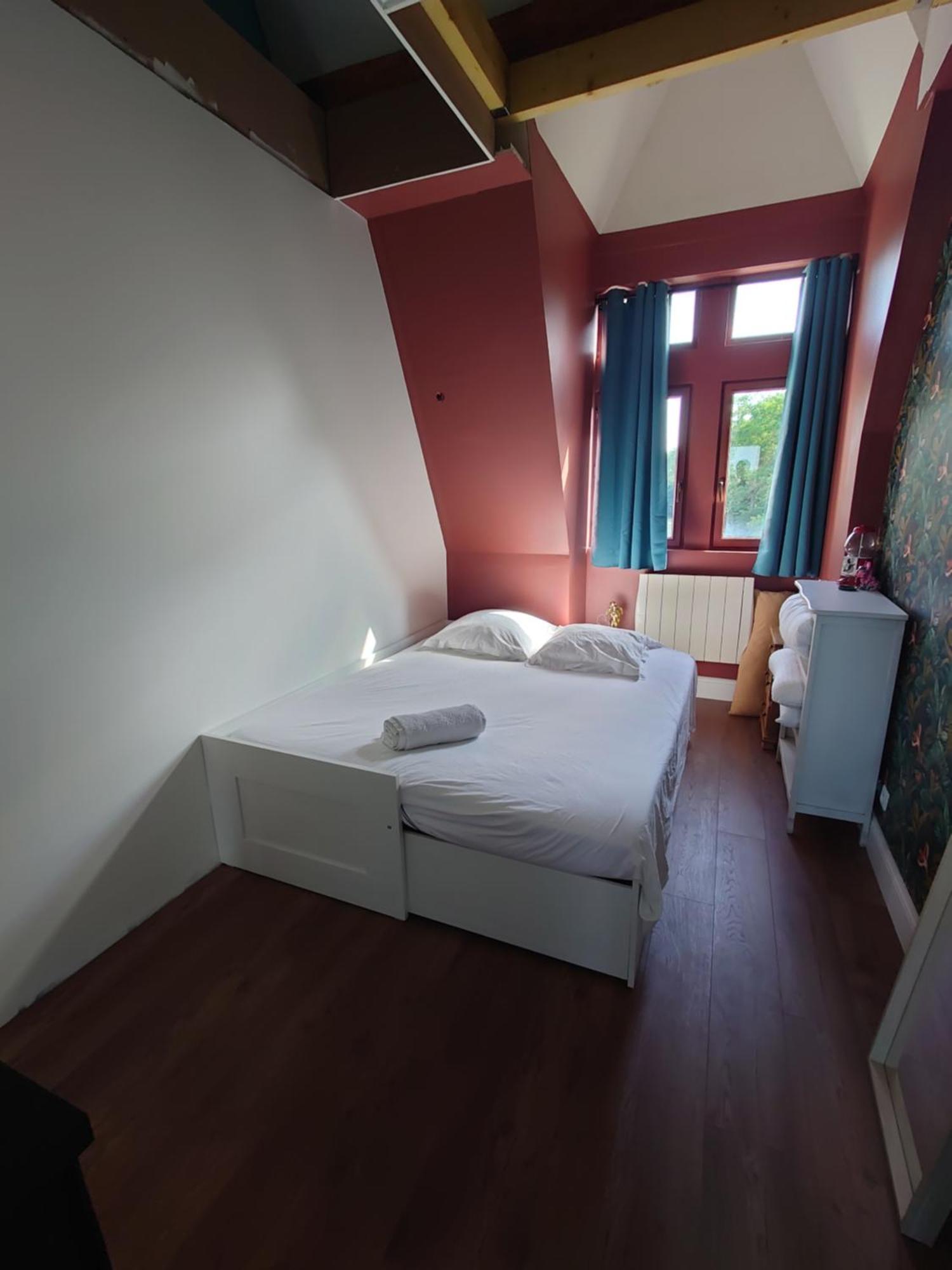 Appartement Grand Familial Dans Chateau Neo-gothique Orléans